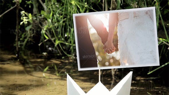 纸船上载相片创意AE模板